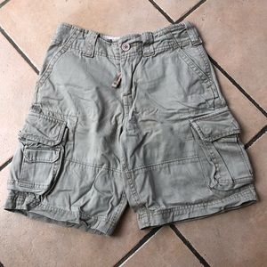 Like-new cargo shorts